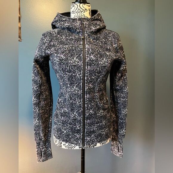 COPY - ✨Lululemon Scuba - Picture 1 of 6